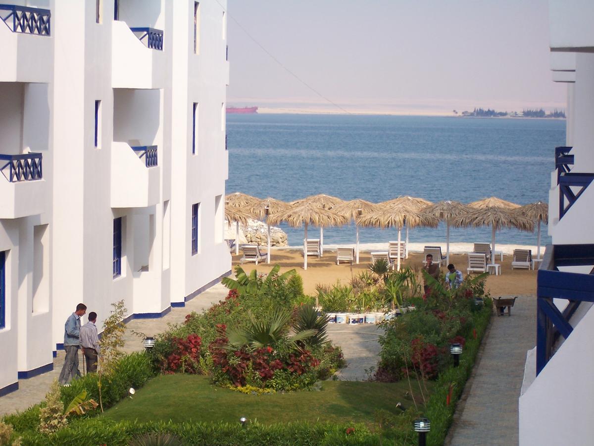 Fayed Beach Resort Exterior photo